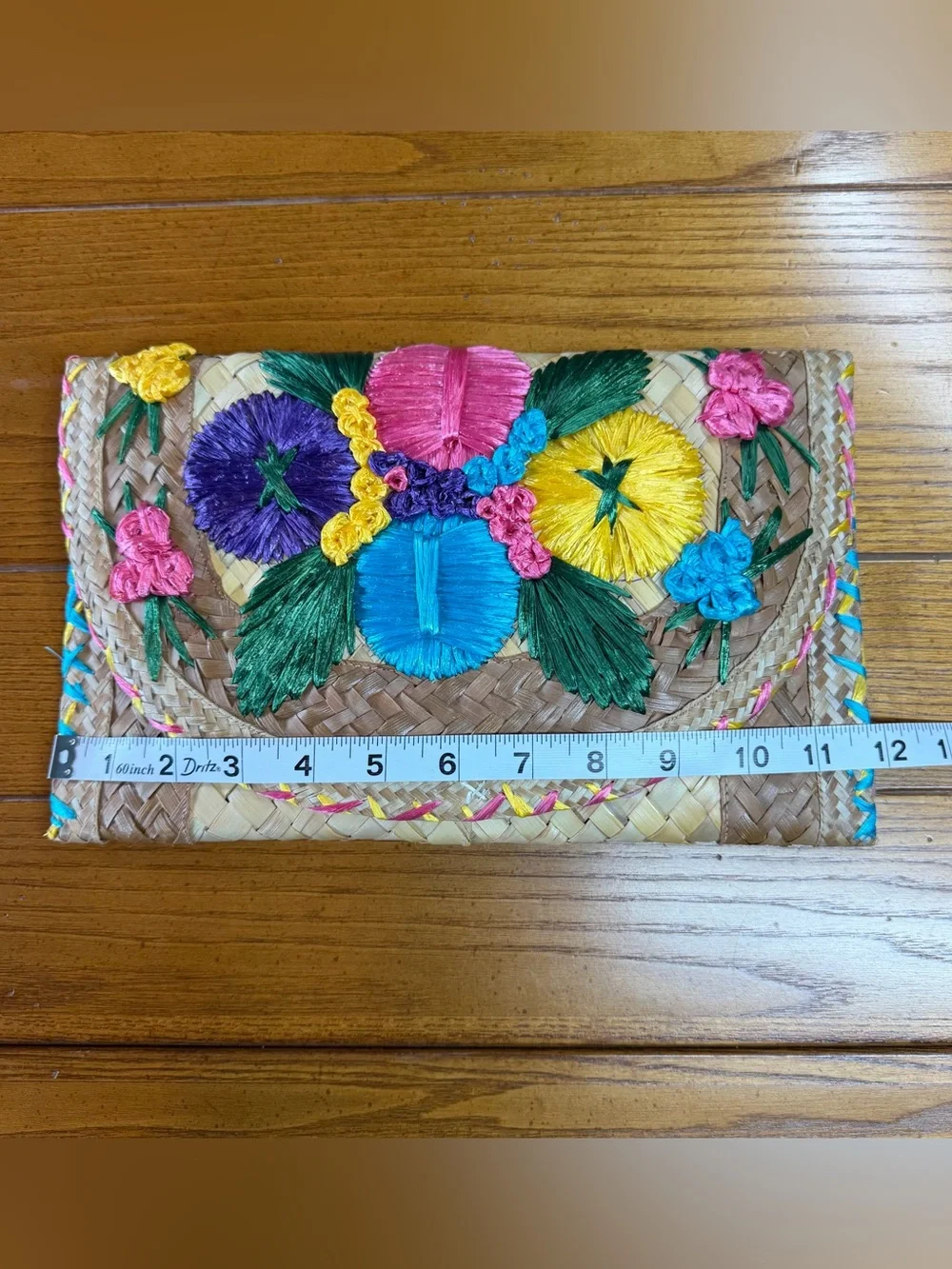 Vintage straw raffia